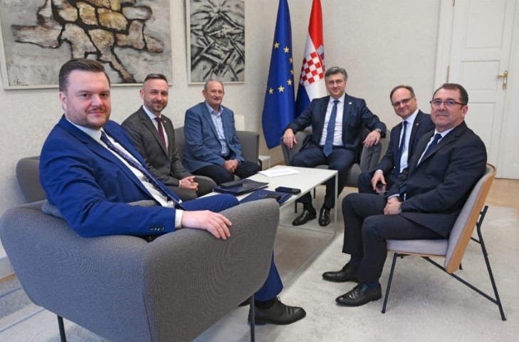 Svim umirovljenicima prije Uskrsa 50 €!